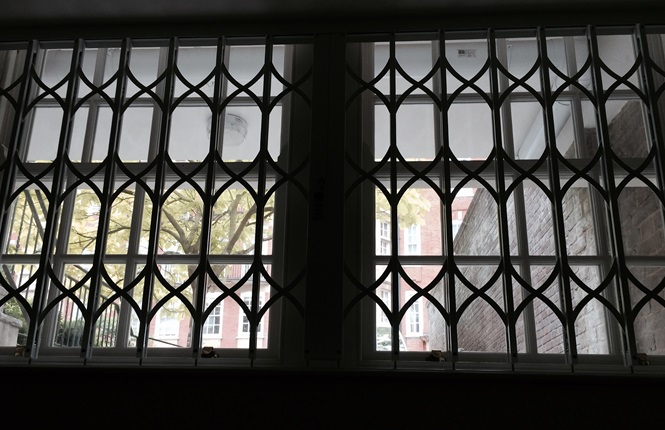 RSG1200 LPS1175 window grilles fitted to an exclusive residence near Earl's Court, South Kensington.