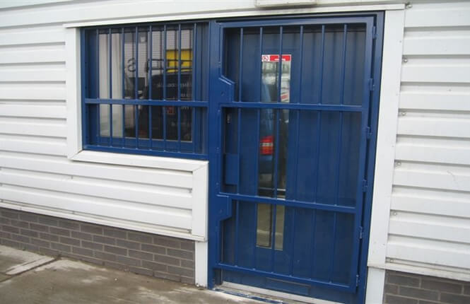 RSG3000 security door gate on commercial shop in South London.