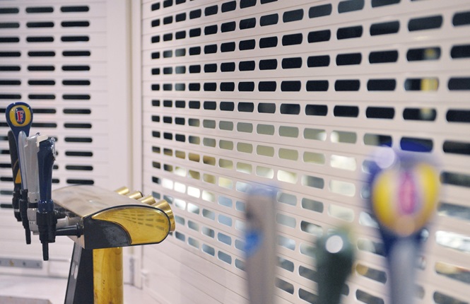 RSG5400 security solution for serving hatches.