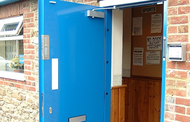RSG8300 access control steel doors with maglocks and nigh-time security deadlock on office in Kent.